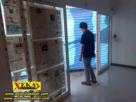 Auto slide door