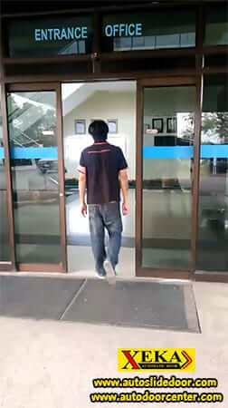 ประตูบานเลื่อนอัตโนมัติ