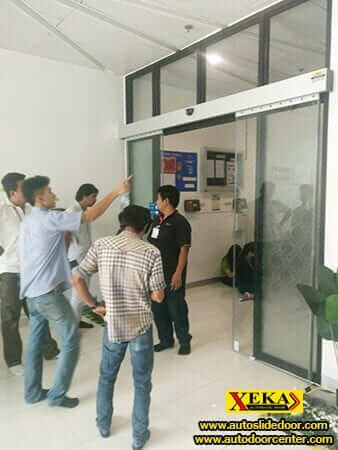 ประตูบานเลื่อนอัตโนมัติ